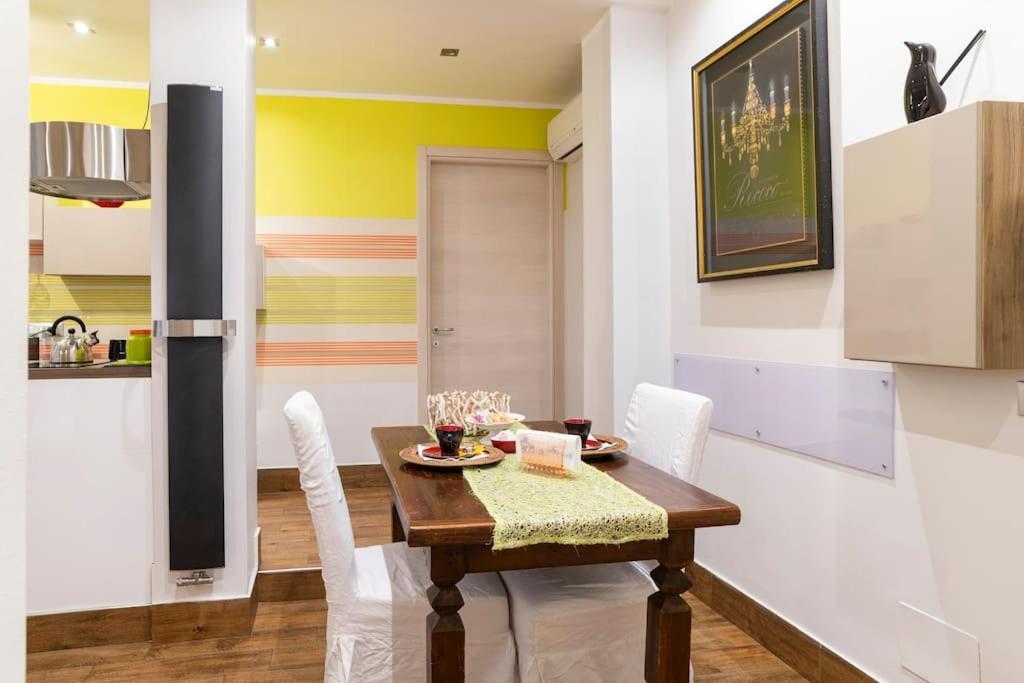 Lily'S - Near Harbor And Downtown With Terrace - Italy Flat Vacation Apartment เจนัว ภายนอก รูปภาพ