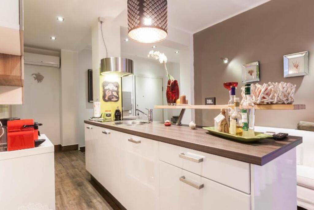 Lily'S - Near Harbor And Downtown With Terrace - Italy Flat Vacation Apartment เจนัว ภายนอก รูปภาพ