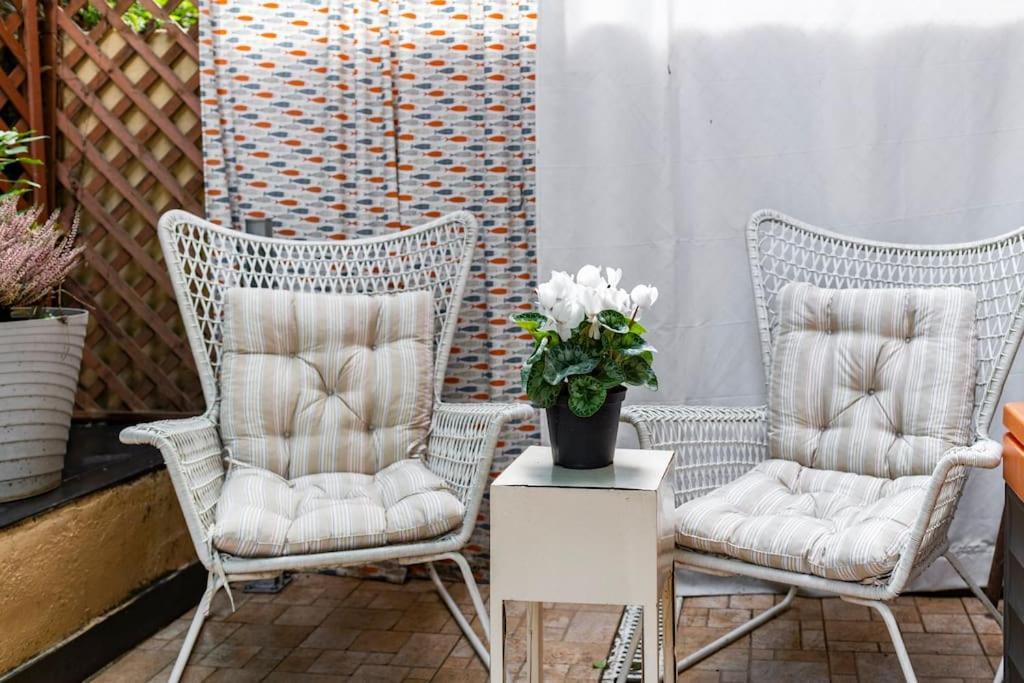 Lily'S - Near Harbor And Downtown With Terrace - Italy Flat Vacation Apartment เจนัว ภายนอก รูปภาพ