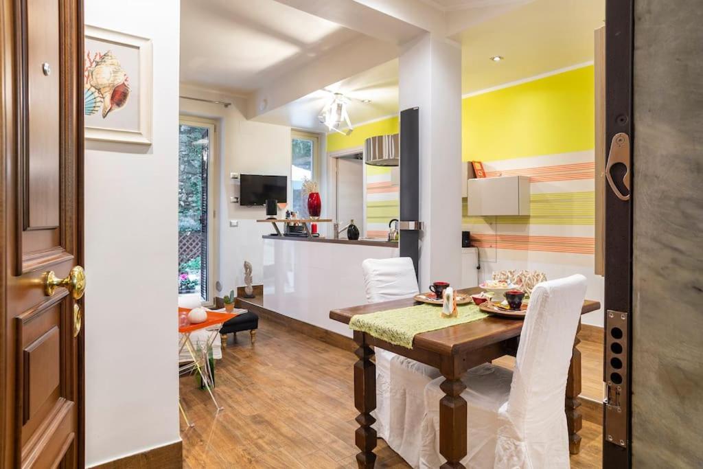 Lily'S - Near Harbor And Downtown With Terrace - Italy Flat Vacation Apartment เจนัว ภายนอก รูปภาพ